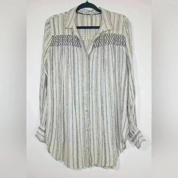 ANTHROPOLOGIE FLOREAT NORTHFOLK BUTTON DOWN TUNIC. - Picture 1 of 6